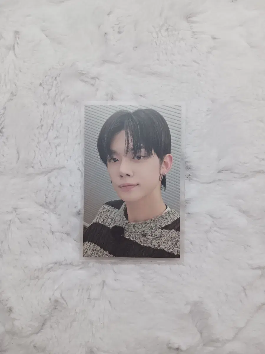 txt Hornbatu pop up $50,000+ pre-order benefit yeonjun photocard WTS