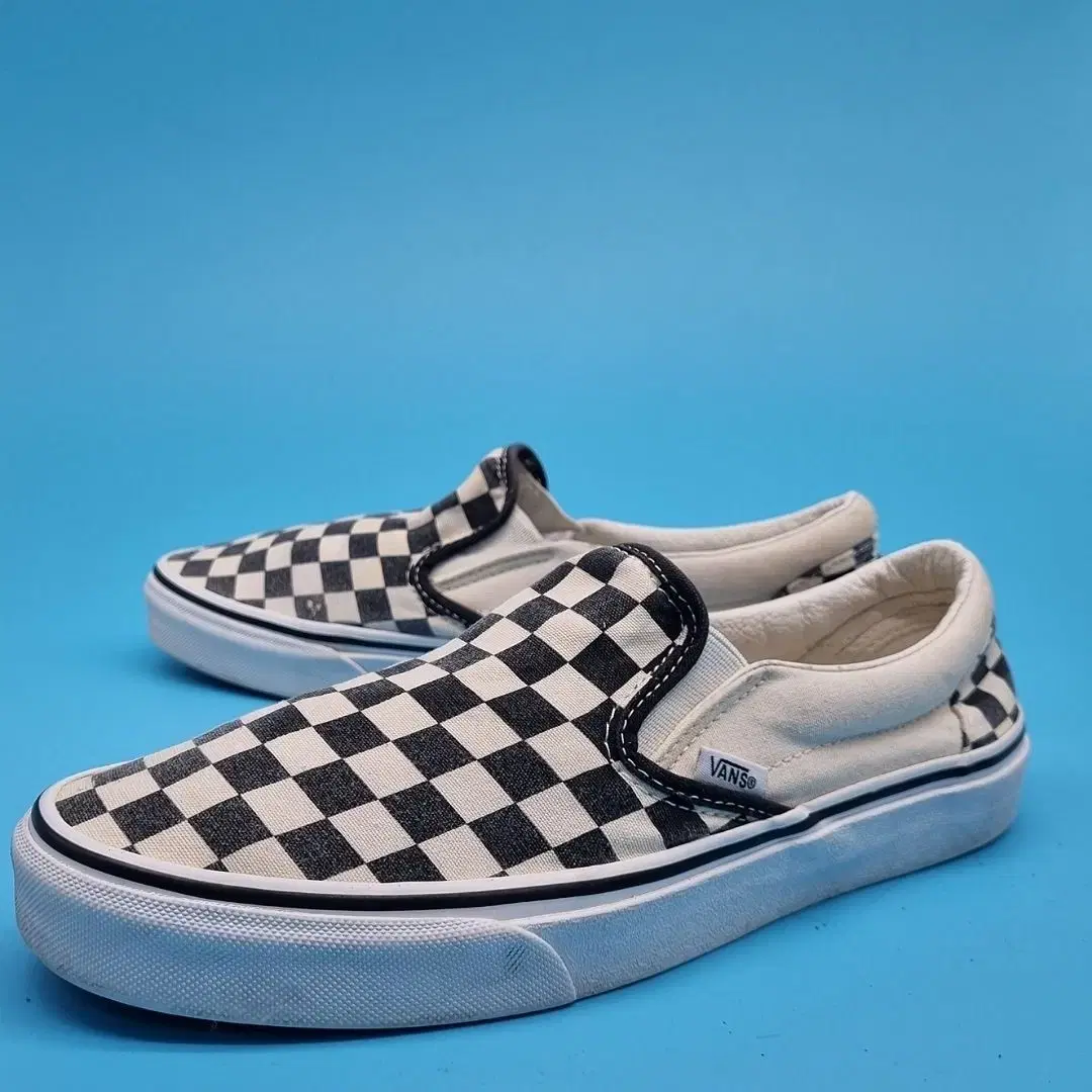 Vans checkerboard slip on 265!