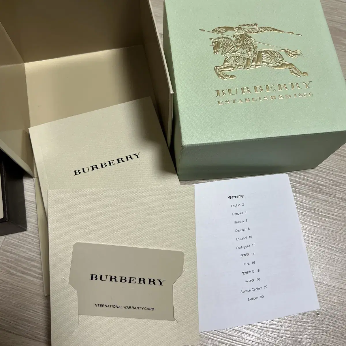 버버리 BURBERRY BU9350 시계