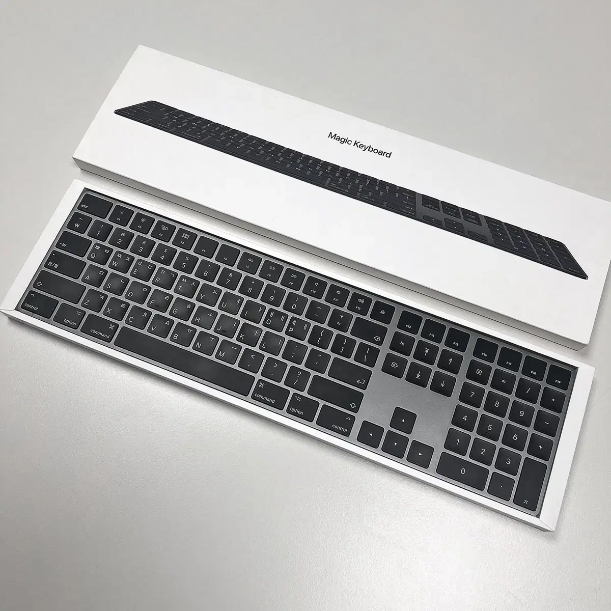 Apple  Magic Keyboard with Numeric Keypa