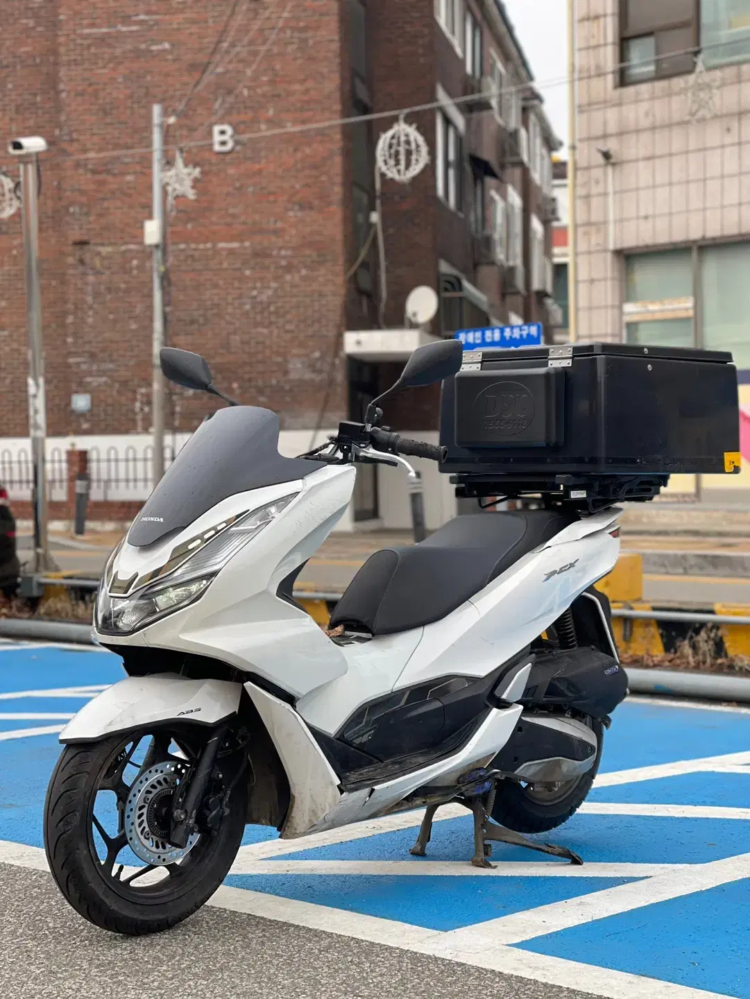 21년식 ABS모델 pcx125  깔끔한차량 저렴하게 판매합니다.