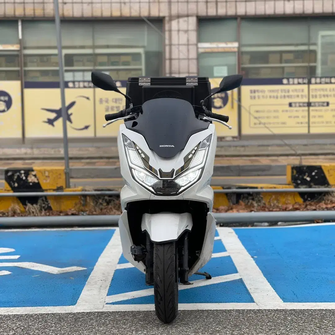 21년식 ABS모델 pcx125  깔끔한차량 저렴하게 판매합니다.