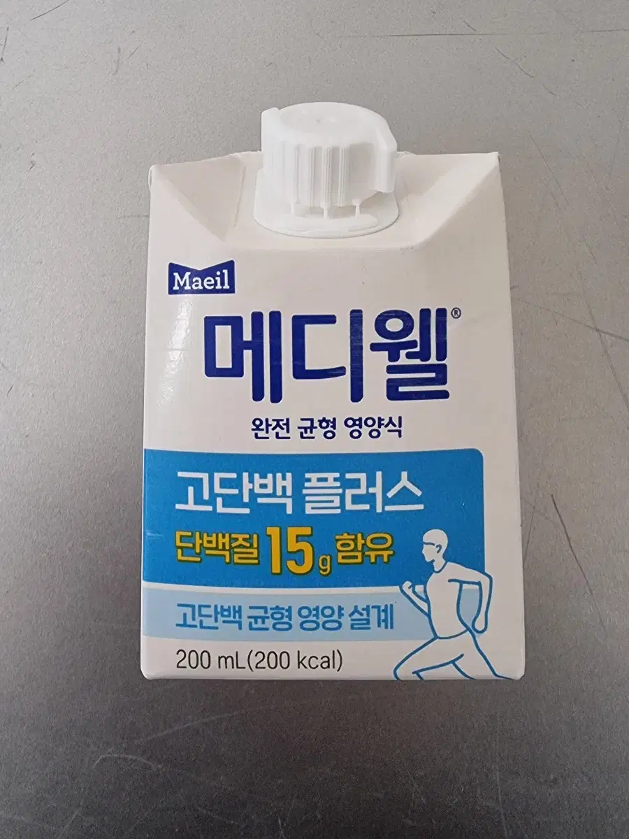 뉴케어 비슷한 영양식 - 메디웰 고단백 플러스 200ml 60팩 팝니다.