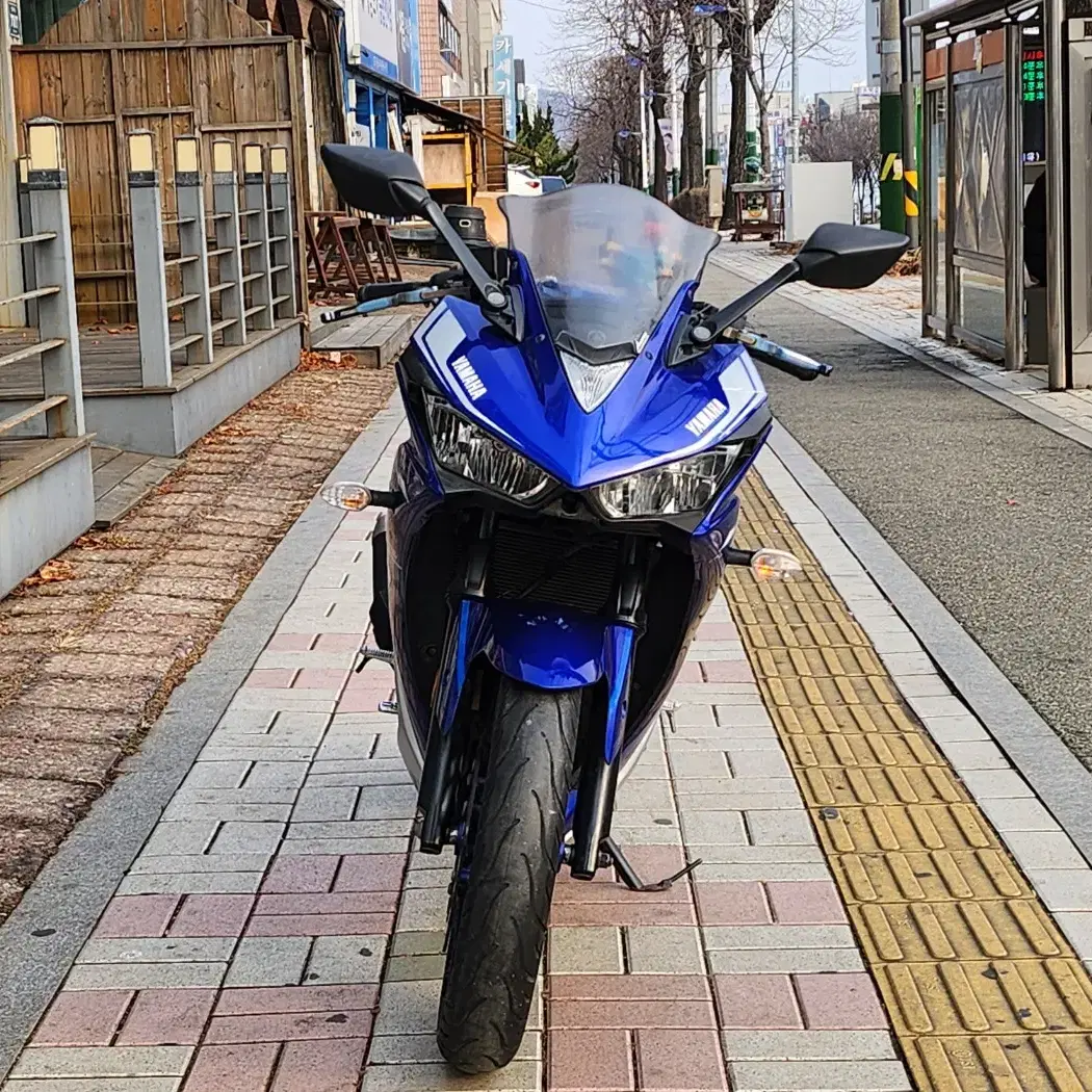 2017년식 야마하 YZF-R3 쿼터급입문용 판매합니다.