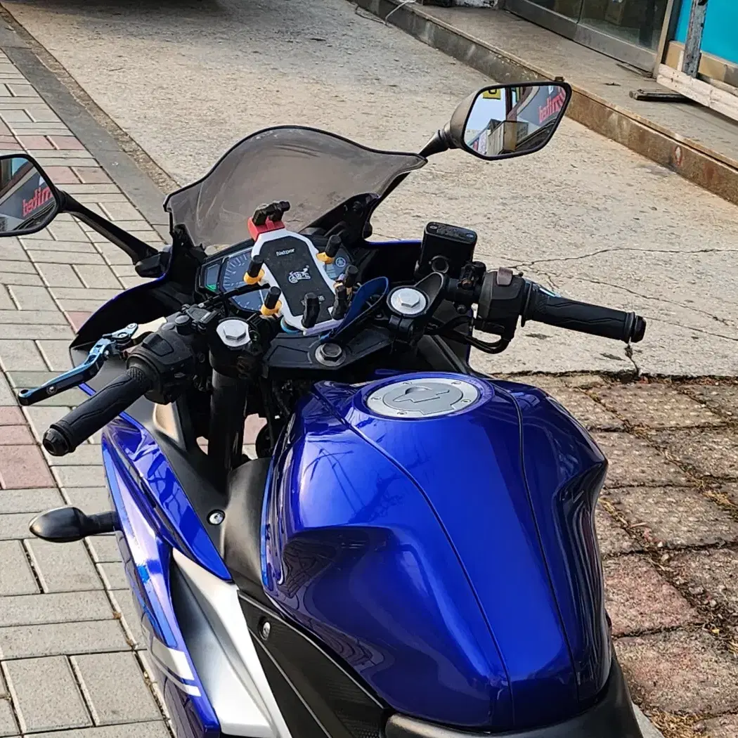 2017년식 야마하 YZF-R3 쿼터급입문용 판매합니다.