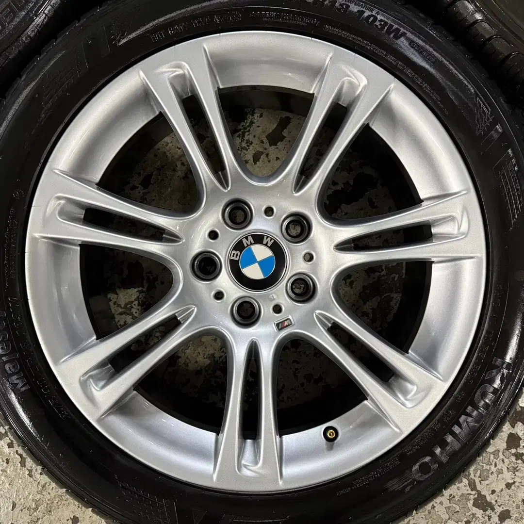 BMW F10 535D M팩 정품 18인치 휠타이어 판매