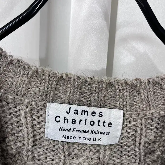 James Charlotte wool vest (U.K.)