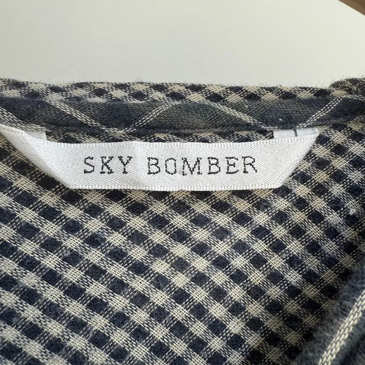 SKY BOMBER 그린 후드 체크 셔츠