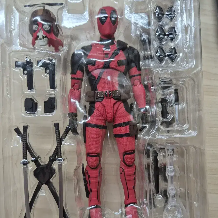 shf 데드풀 판매합니다