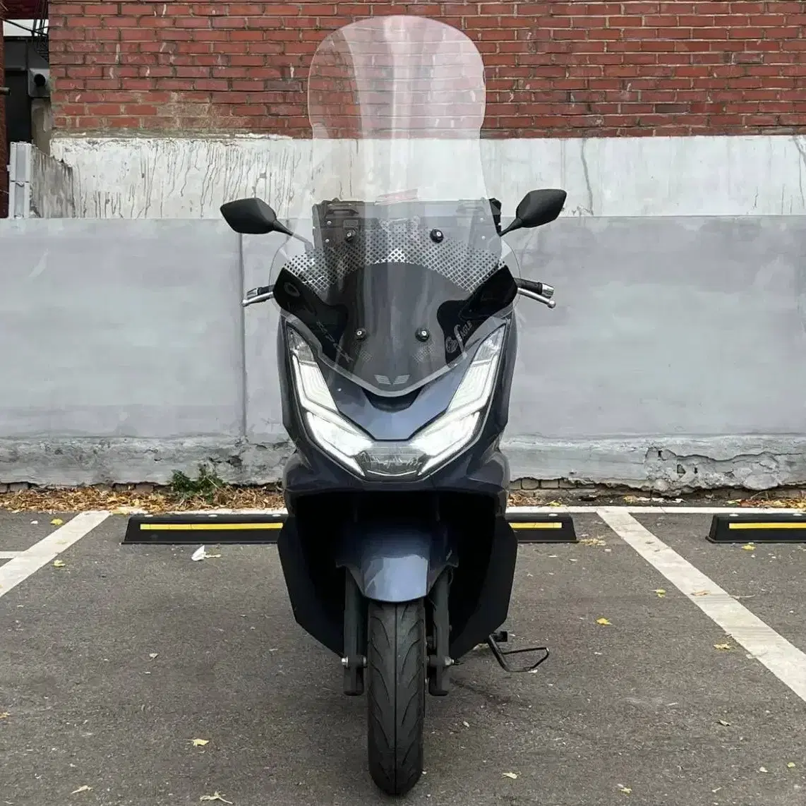 pcx125 abs 21년식 배달쎗팅 되어있습니다