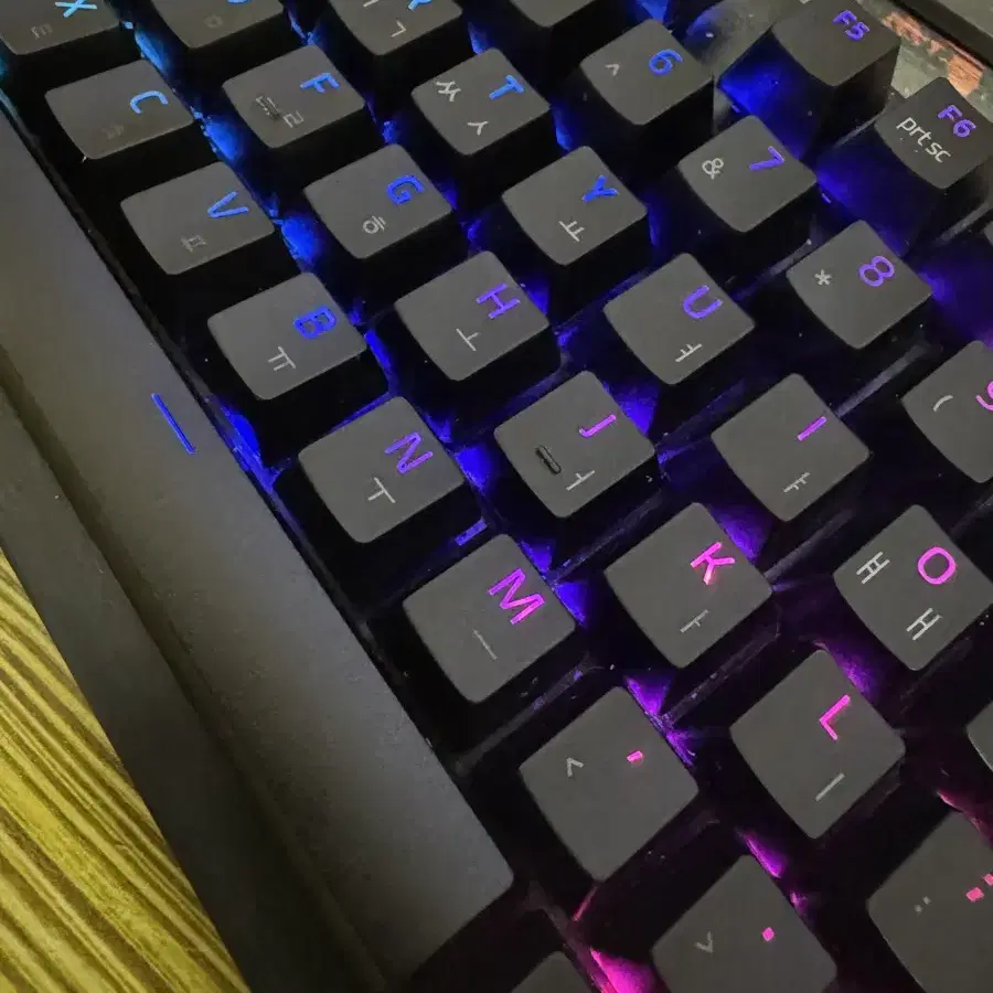 레이저 헌츠맨 v3 pro tkl