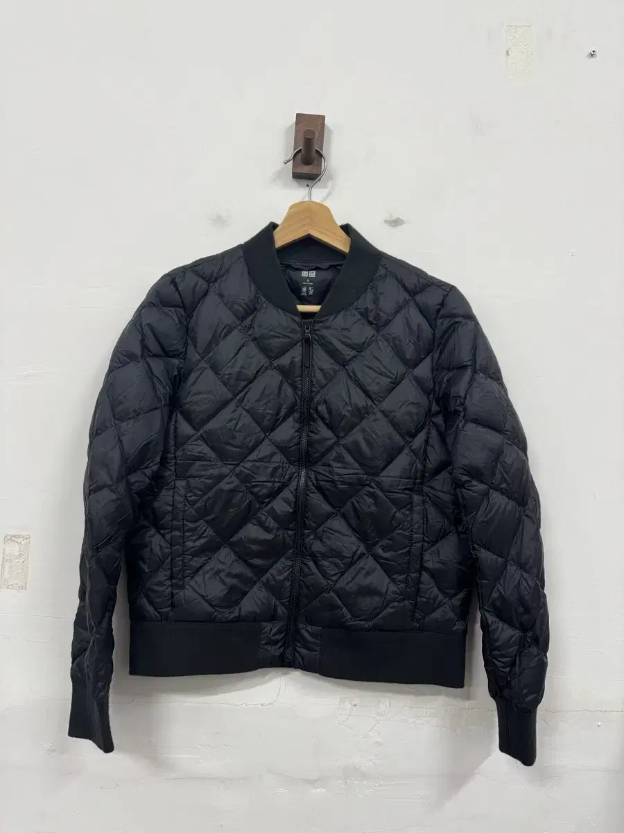 (M) Uniqlo Women's Quilted Padded Jacket