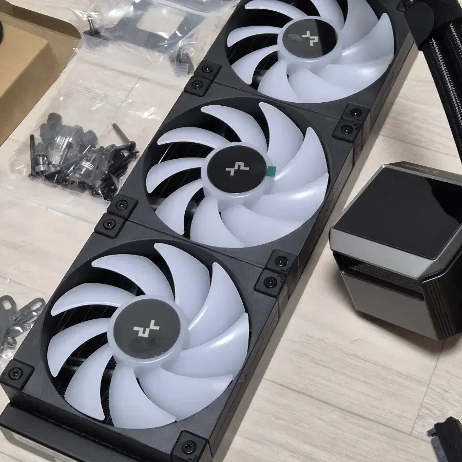 DEEPCOOL MYSTIQUE 360 ARGB (블랙)