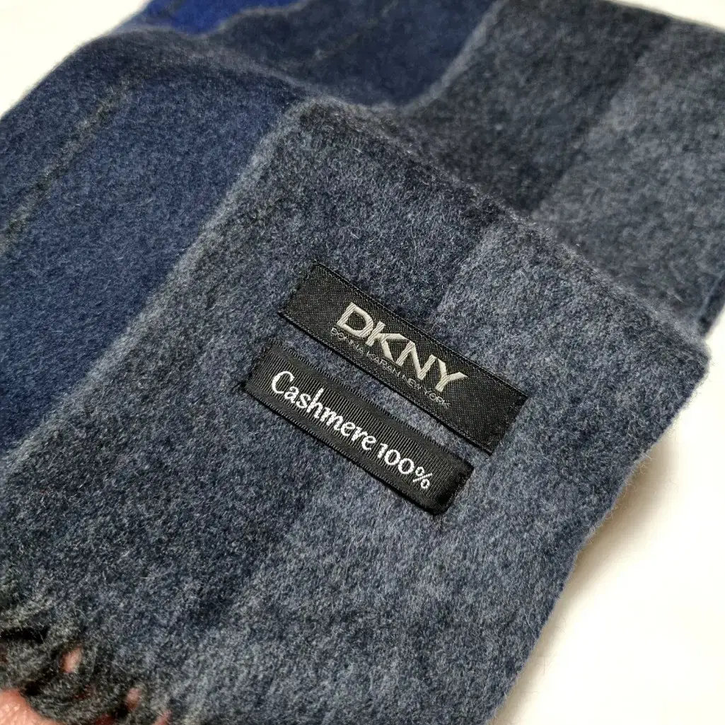 DKNY 캐시미어100% 머플러