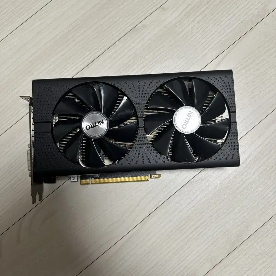 사파이어 rx470 4g dvi 포트만