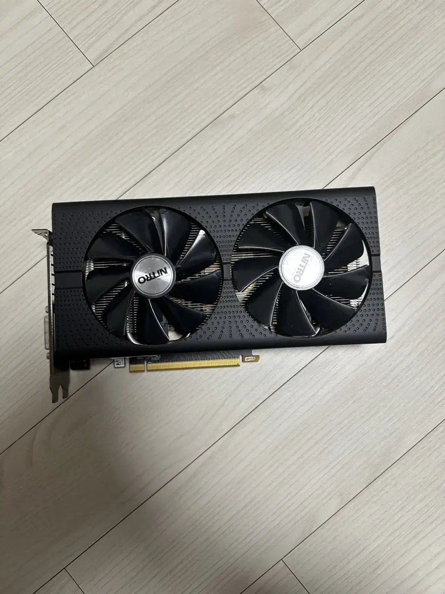 사파이어 rx470 4g dvi 포트만