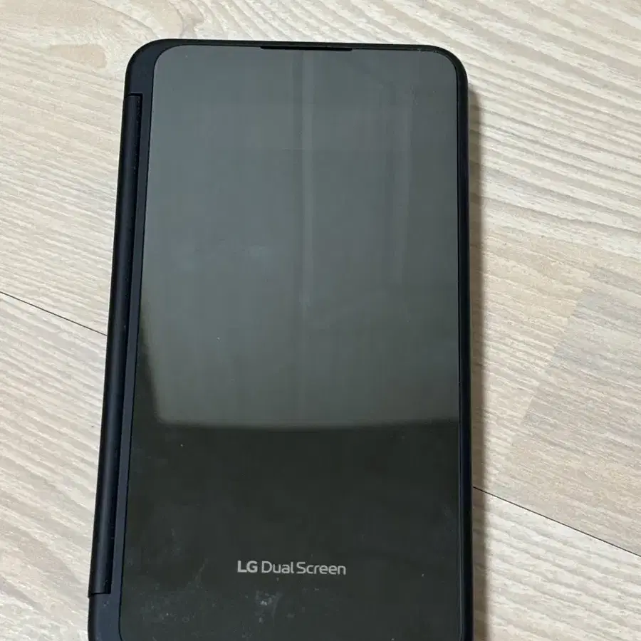 Lg v 50 듀얼스크린 판매합니다