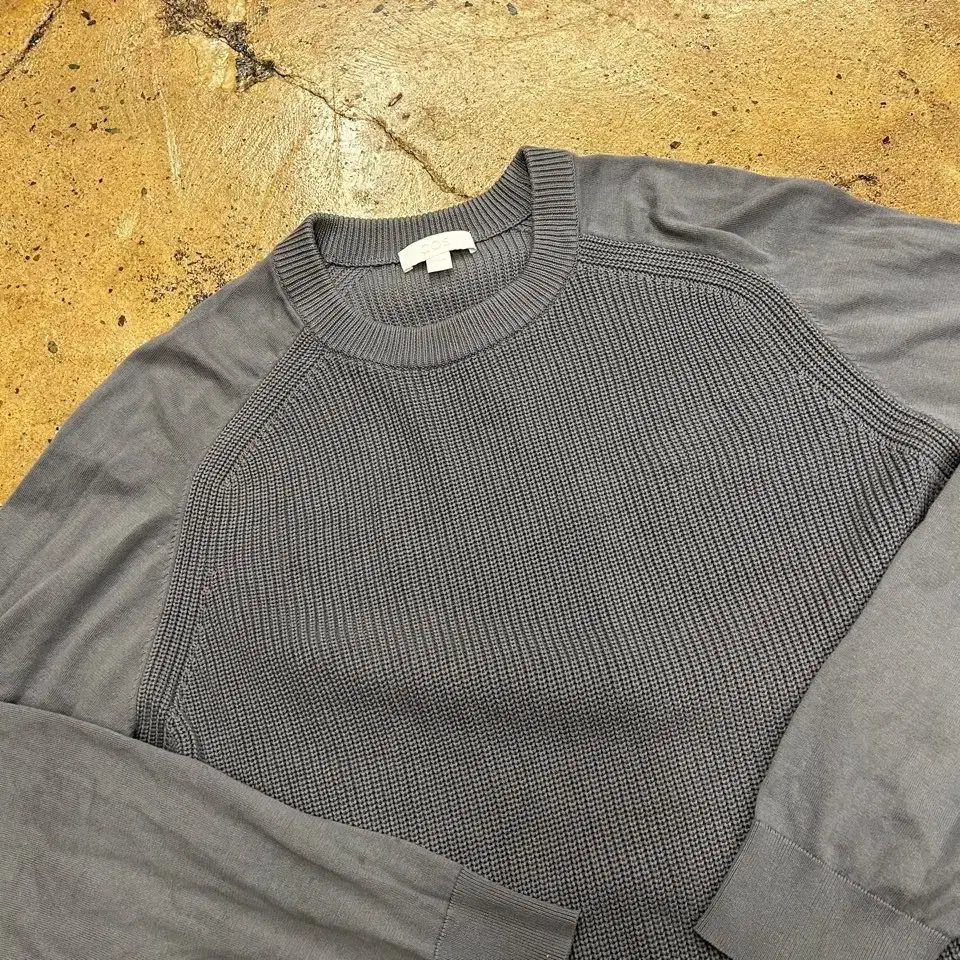 [ Genuine/L ] COS Cos Knit