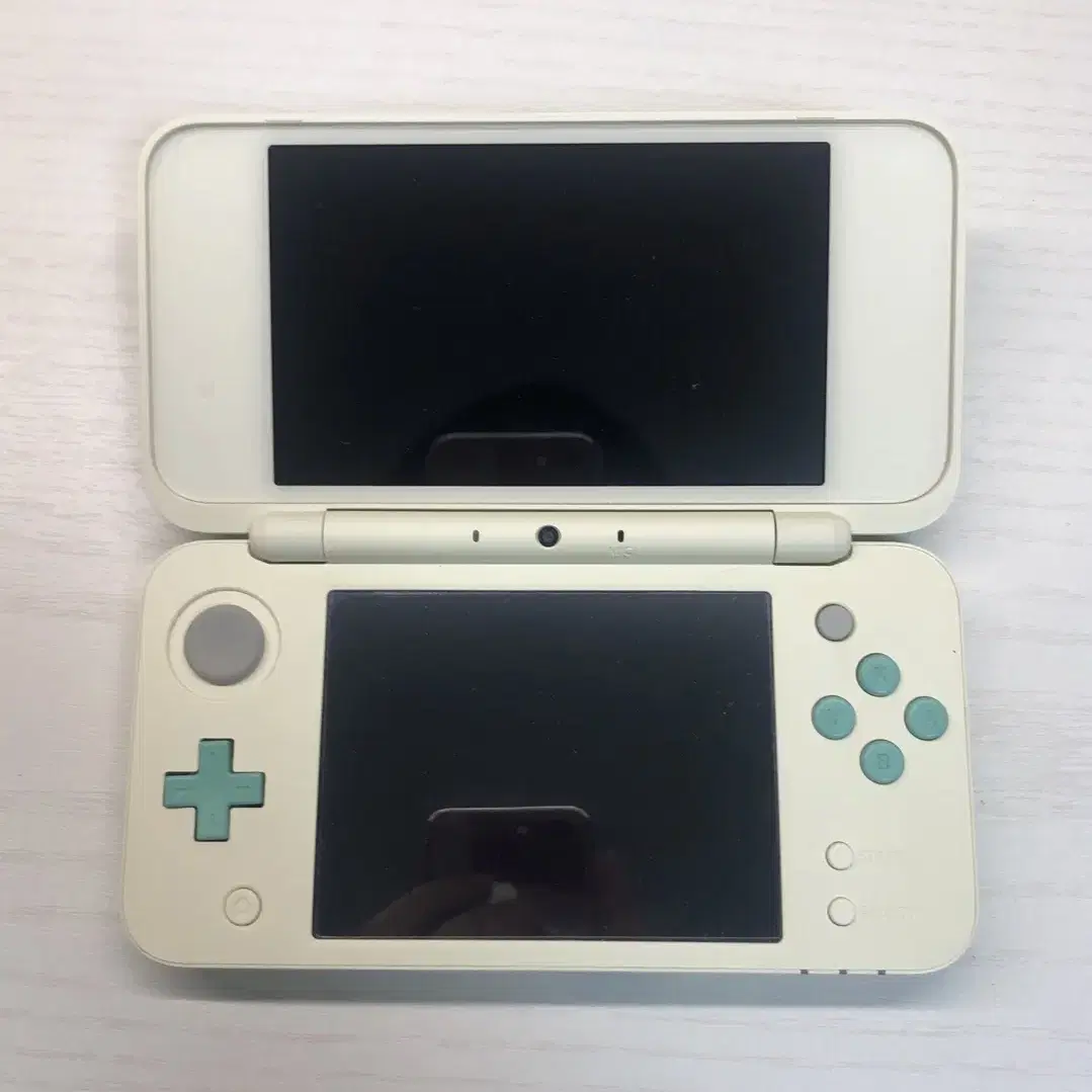 닌텐도 2ds / 3ds 동물의 숲 에디션