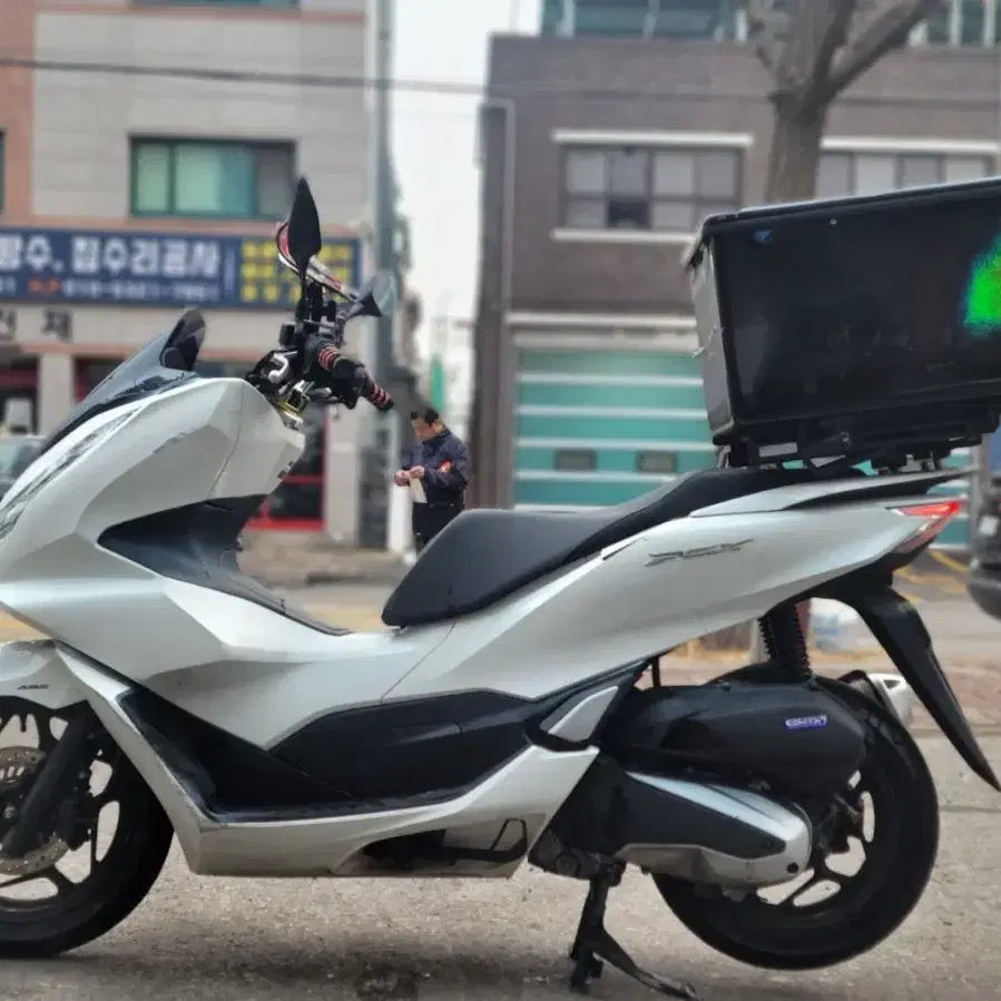 2021년 pcx125 키로수:51@@@ 흰색abs차량 판매합니다