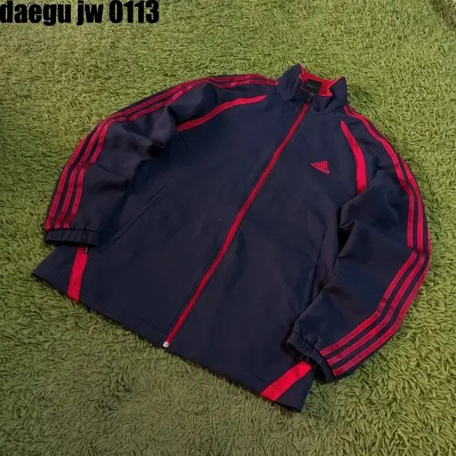 L ADIDAS ZIPUP 아디다스 집업