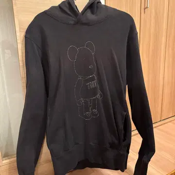 TMT 베어브릭 스와로브스키후드티 L 사이즈 L 사이즈