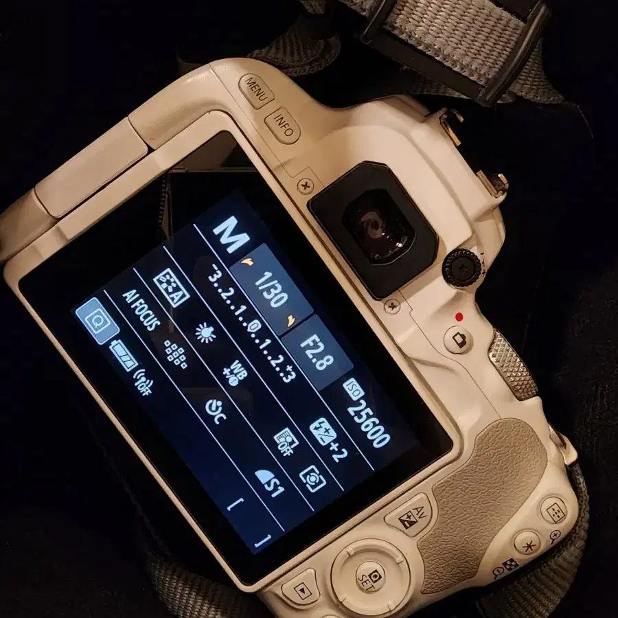 캐논 eos 200d 카메라