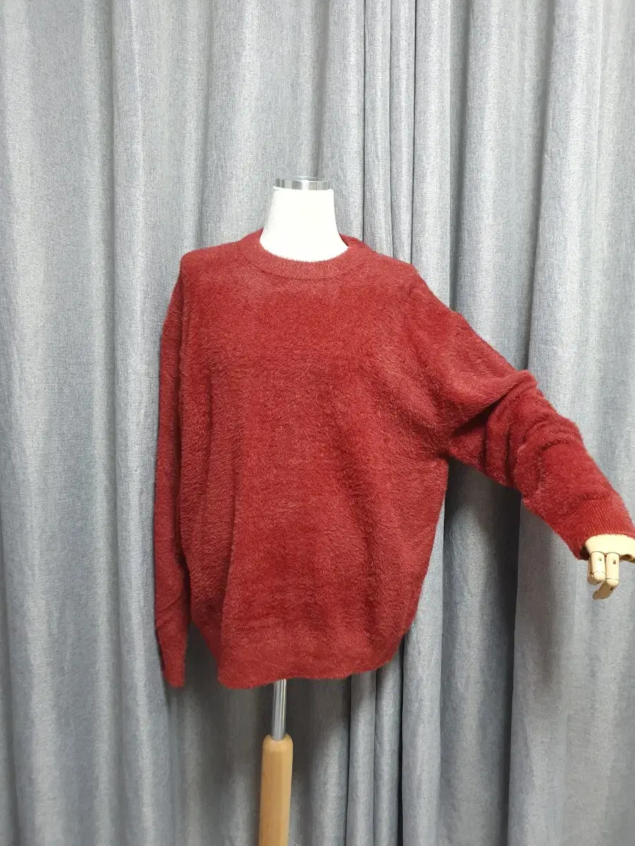 The Knit Company Echofer Red Knit