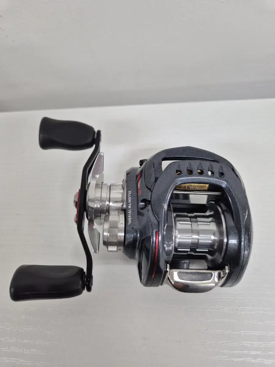 Daiwa Gillian TW 1516SHL Baitril Left-Handed