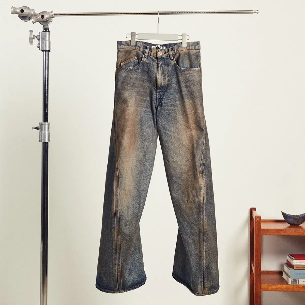 NVRFRGT 네버포겟 / 3D TWISTED WIDE LEG JEANS