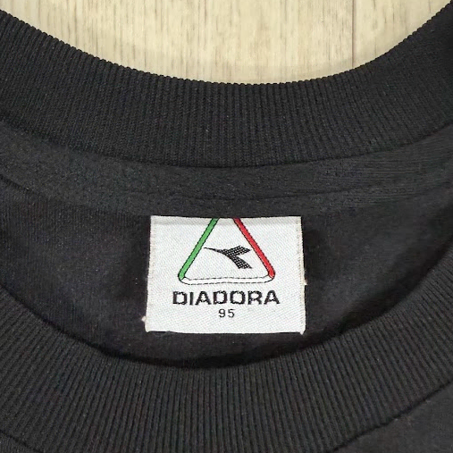 DIADORA 디아도라 빈티지 트레이닝 웜업 탑