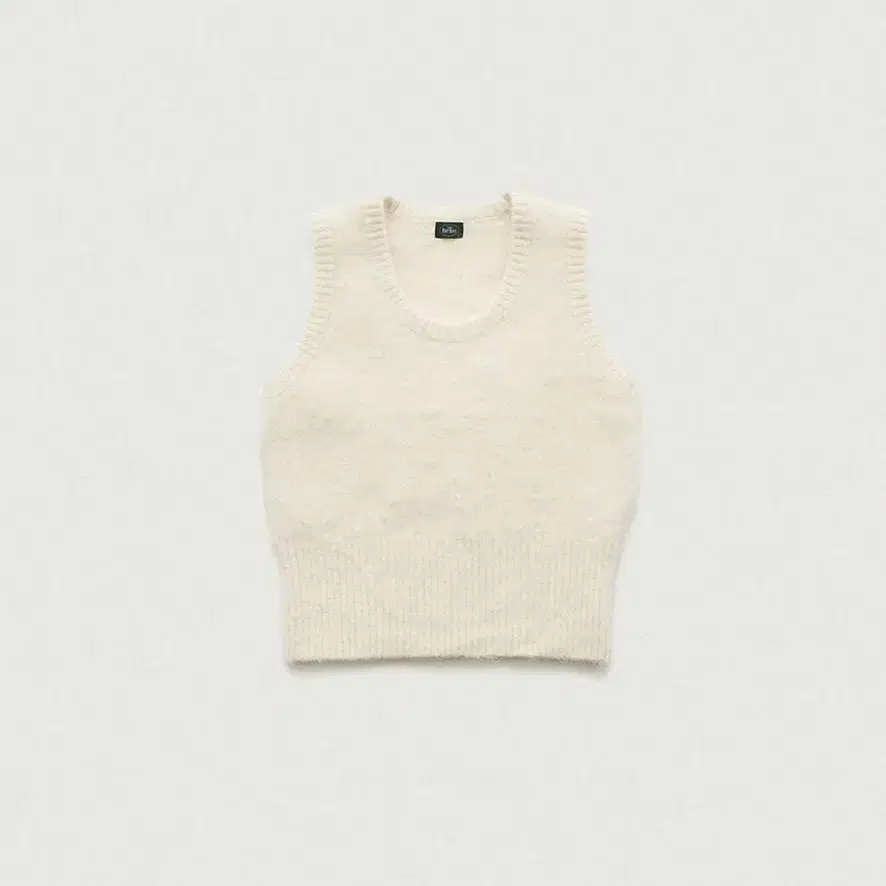 더바넷 알파카 니트 베스트  Alpaca U-Neck Knit Vest