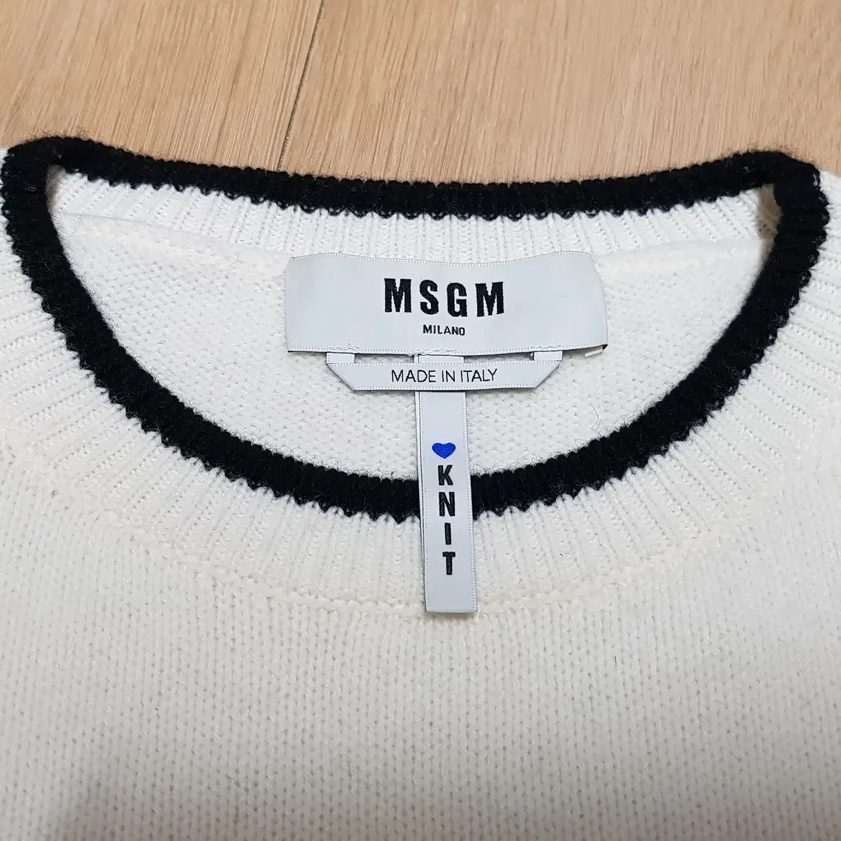 MSGM 엠에스지엠 부드러운캐시미어+울 여성니트 95