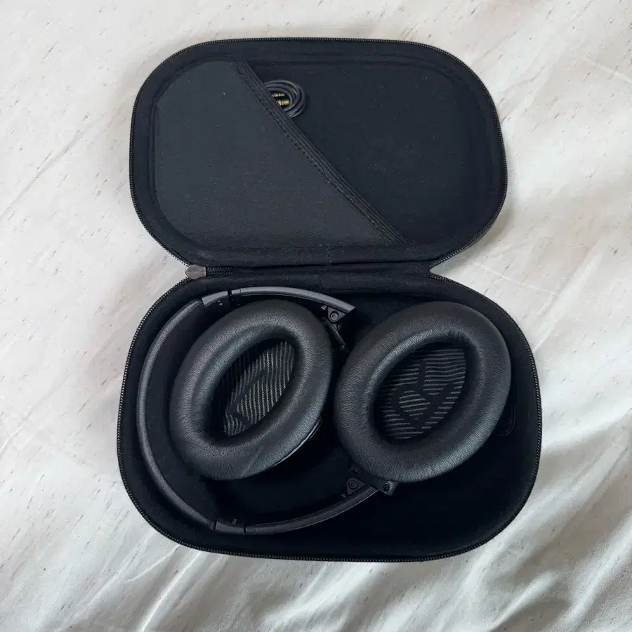 BOSE QC35 노이즈캔슬링 헤드셋