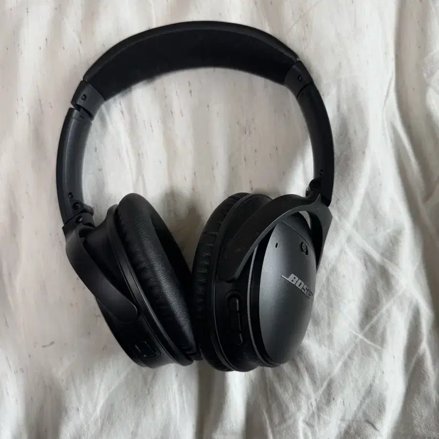 BOSE QC35 노이즈캔슬링 헤드셋