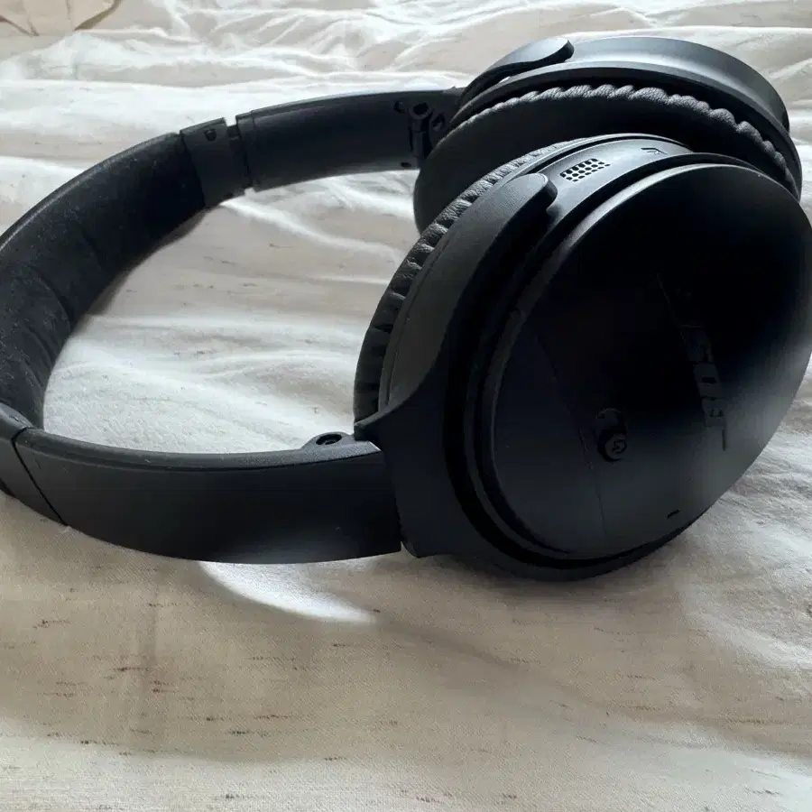 BOSE QC35 노이즈캔슬링 헤드셋