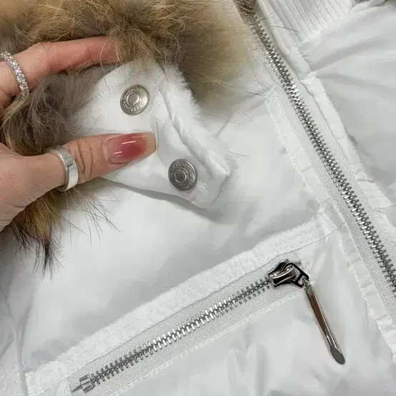 페일제이드 Raccoon Hooded Puffer Jacket 패딩