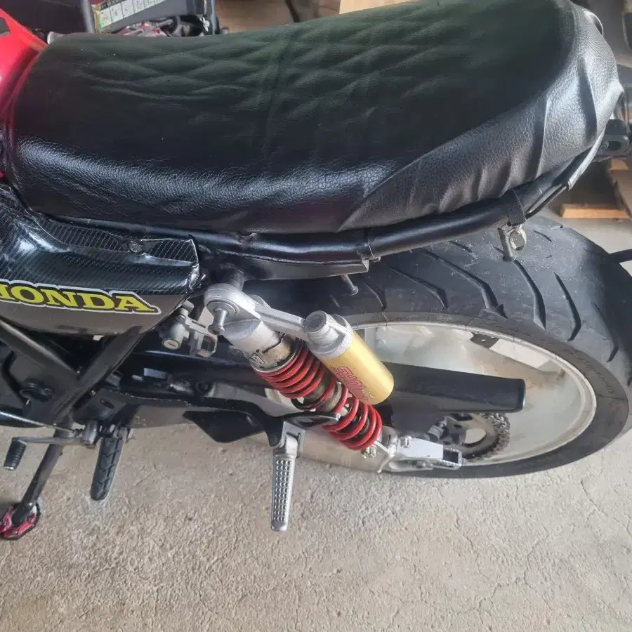 cb400