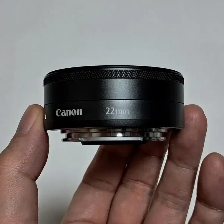 캐논 22mm F2 정품 블랙 단렌즈 S급 (M50 M100등)