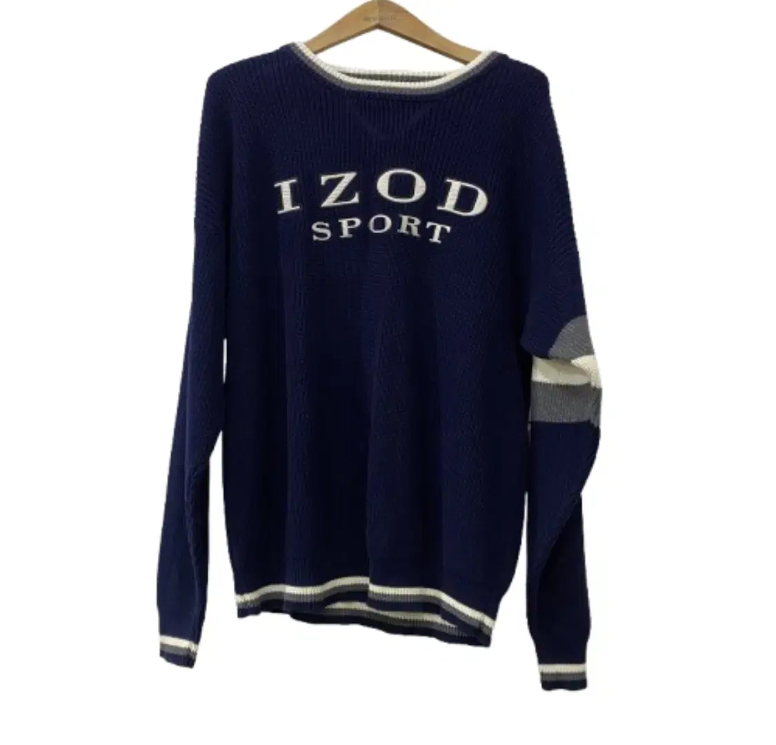 4906. IZOD 빅로고 니트