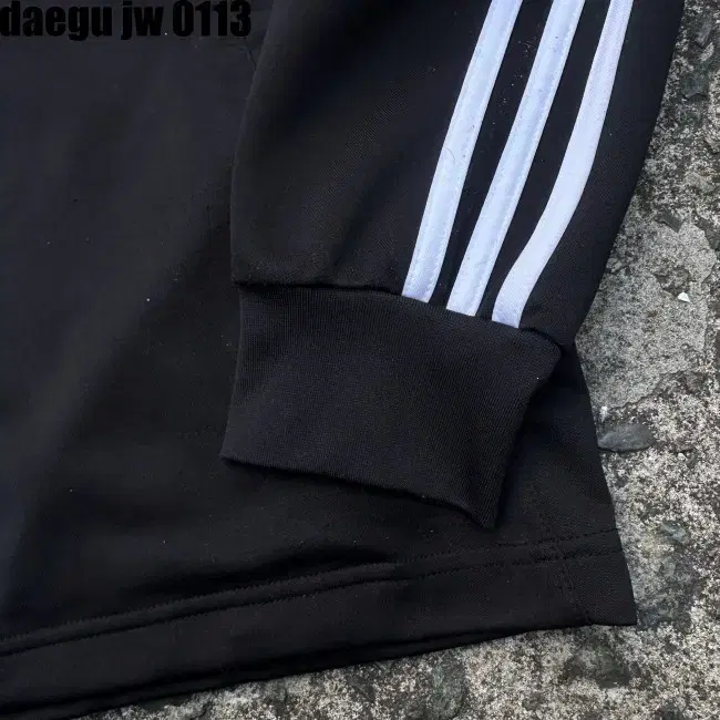 105 ADIDAS ZIPUP 아디다스 집업