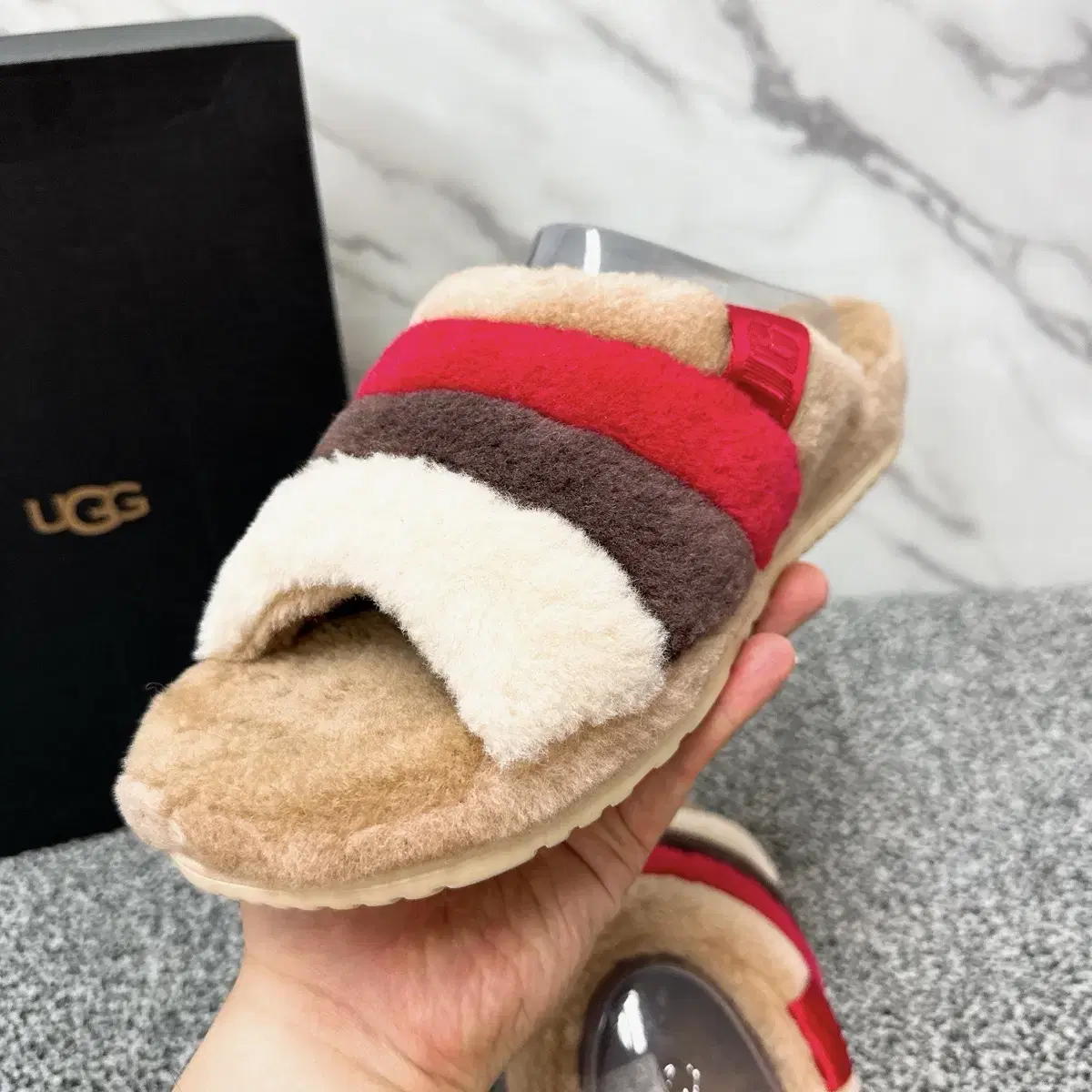 UGG 어그 남성 컬러 스트라이프 샌들 슬리퍼