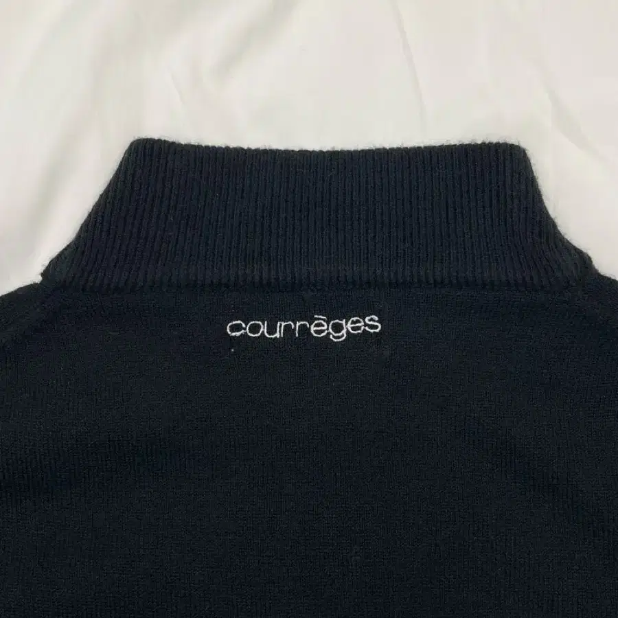 courreges / 꾸레쥬 블랙 반팔 니트