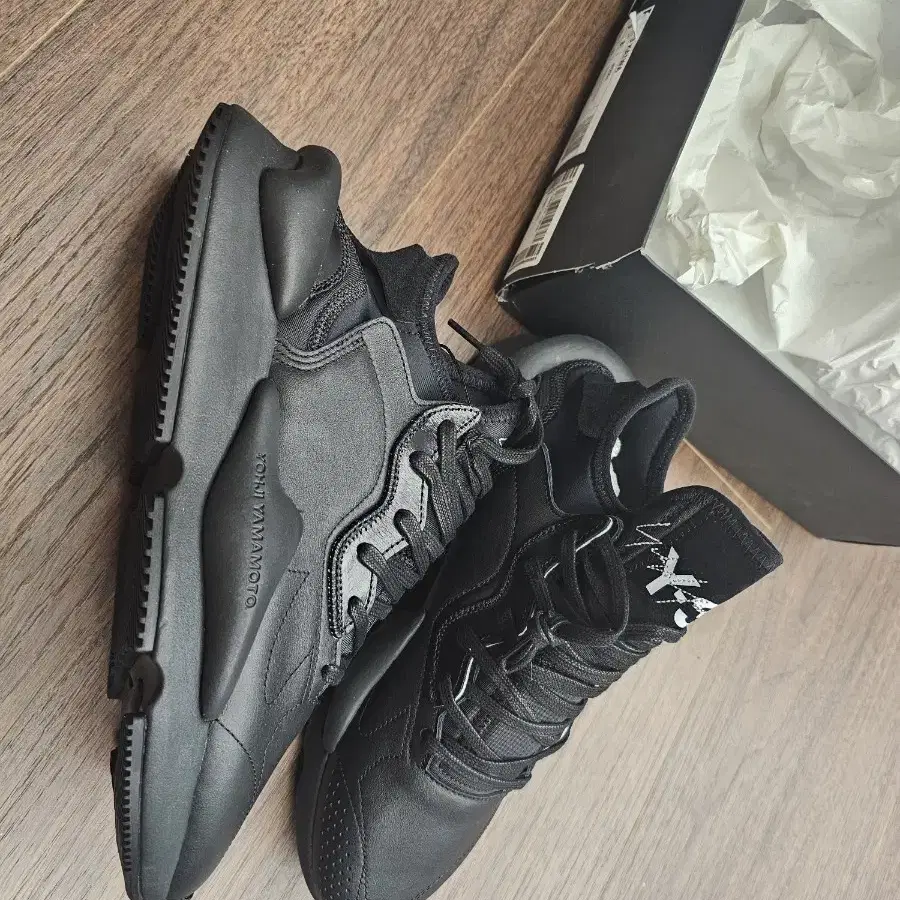 Y-3 카이와 블랙 270사이즈 팝니딘