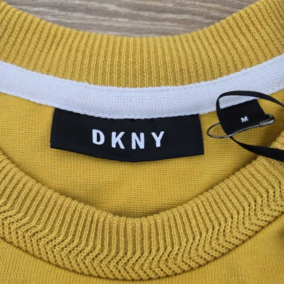 미사용품 19만원대 DKNY 니트  100