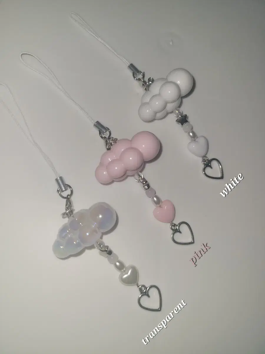 #19 y2k cloud beads keyring transparent white pink