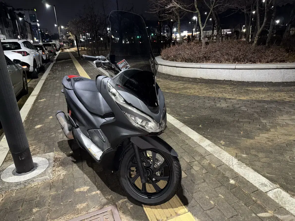 18년식 혼다 pcx150 판매합니다