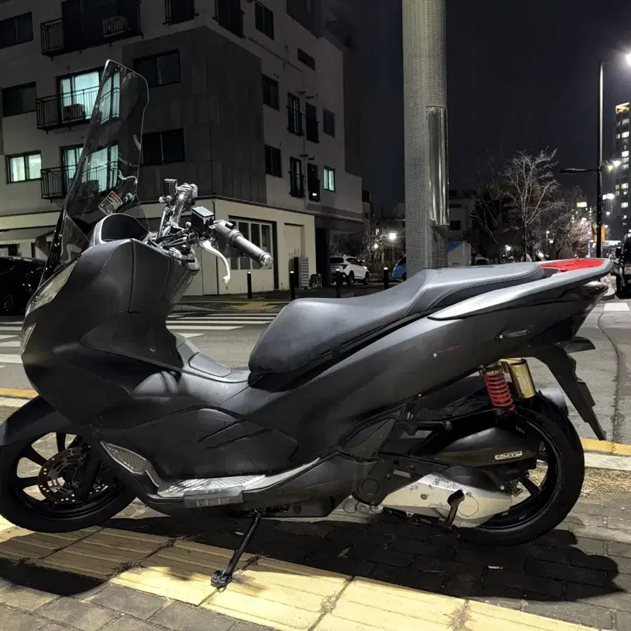 18년식 혼다 pcx150 판매합니다