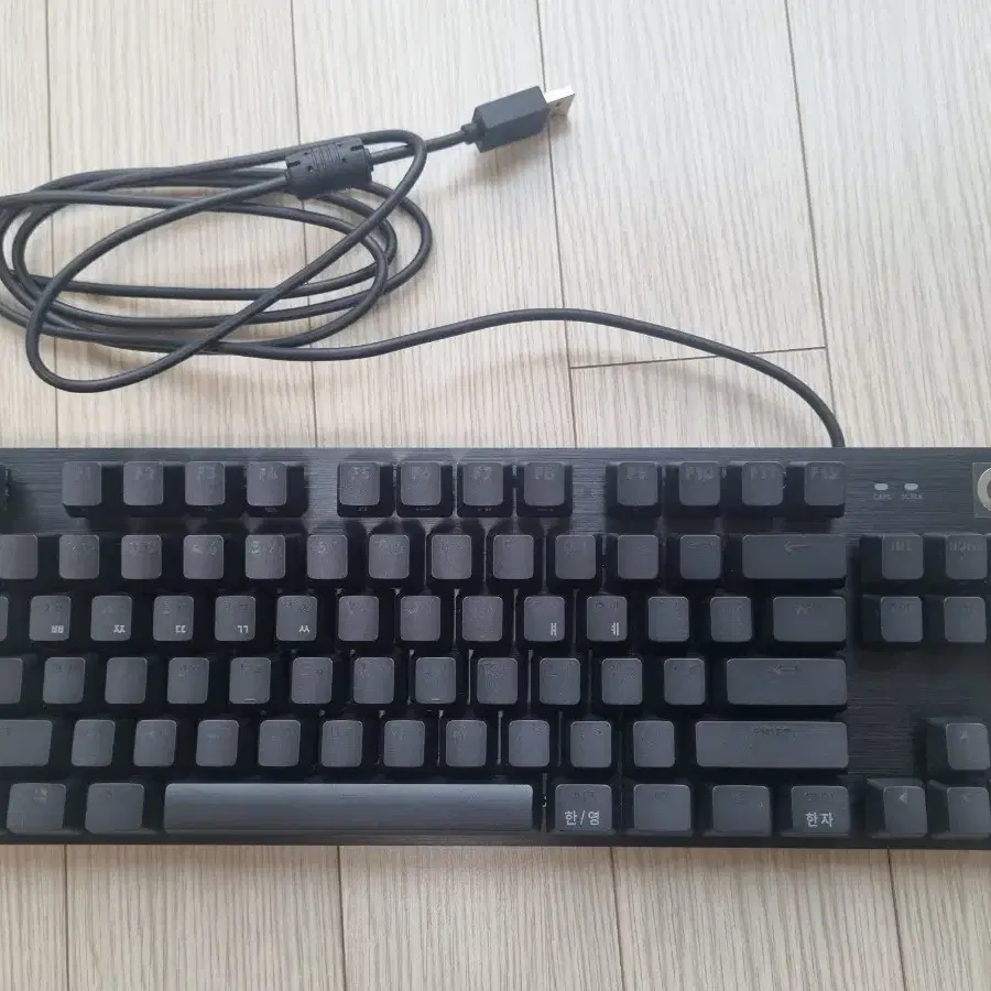 로지텍 g413 TKL SE 팝니다