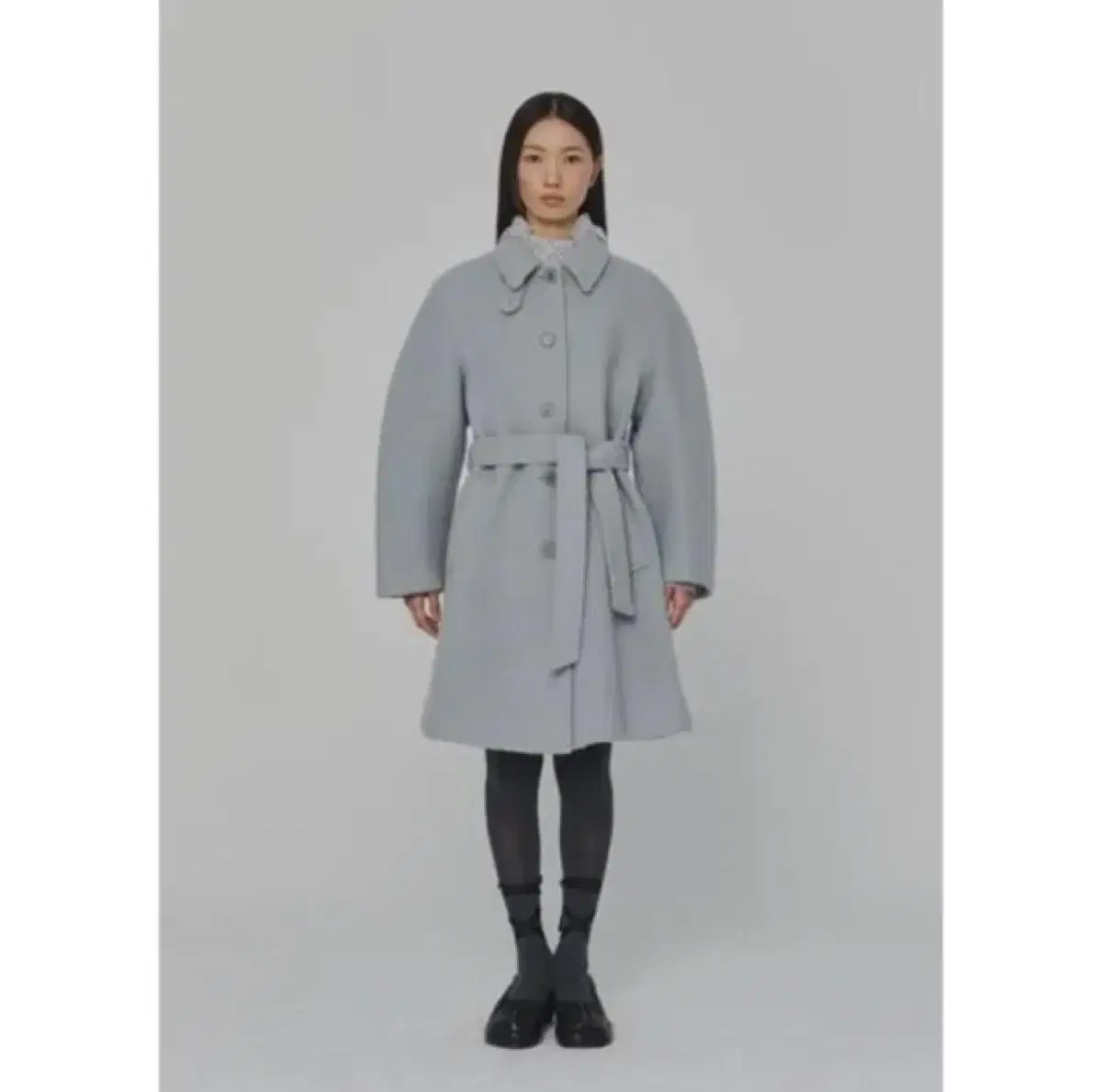 아모멘토 ALPACA RAGLAN COAT (SKY BLUE)